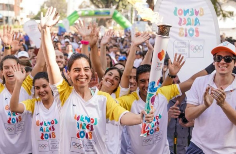 Buenos Aires 2018: Tucumán celebró la llegada del fuego sagrado