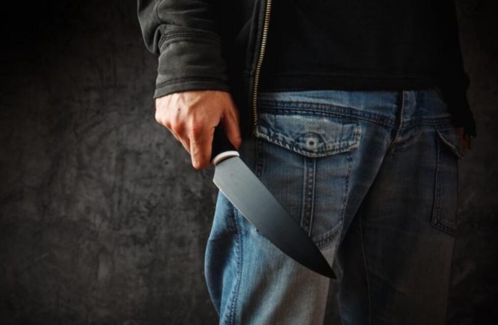 Irá a juicio por acuchillar a su ahijada, de quien era pareja