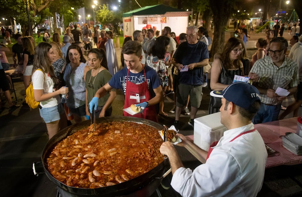 Con entrada gratis, feria y patio de comidas: la fiesta que recibe noviembre en Córdoba