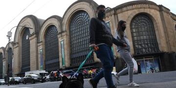 Coronavirus: cuáles son los comercios que pueden reabrir a partir de este jueves en la Ciudad (Télam)