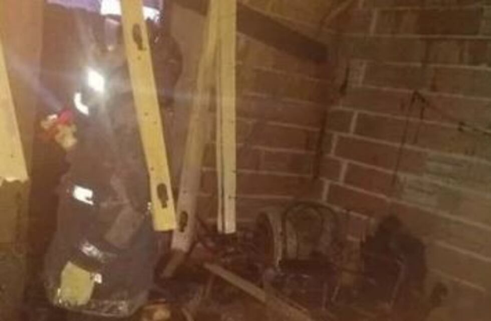 Un incendio destruyó una vivienda en la zona sur de la Capital