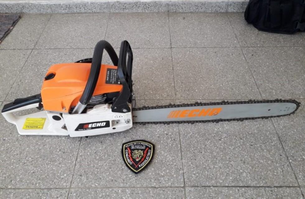 Un hombre intentó cortarle la cara a su vecina y terminó detenido