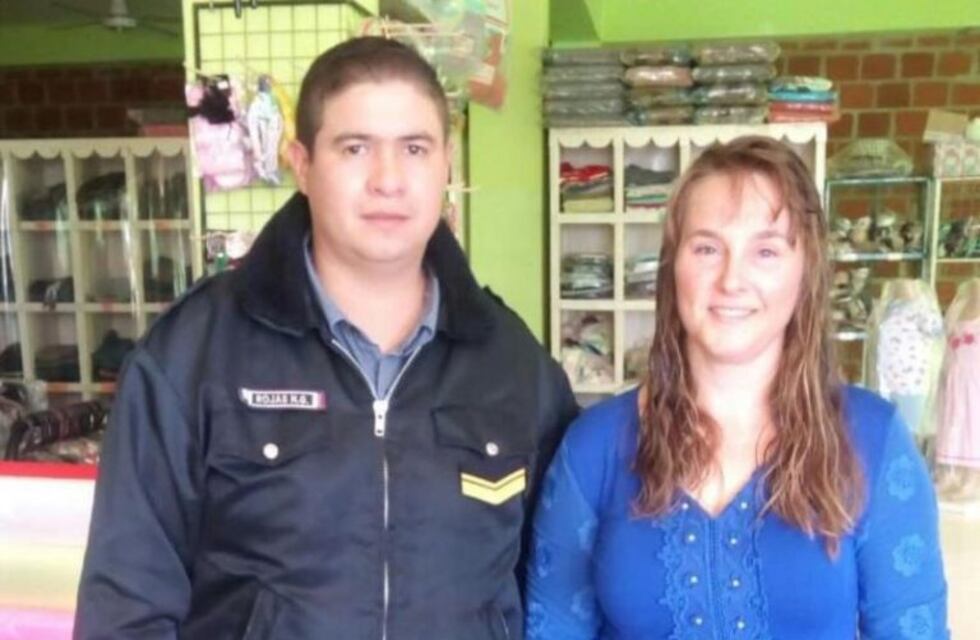 Un policía de Cerro Azul encontró una billetera llena de dinero y la devolvió