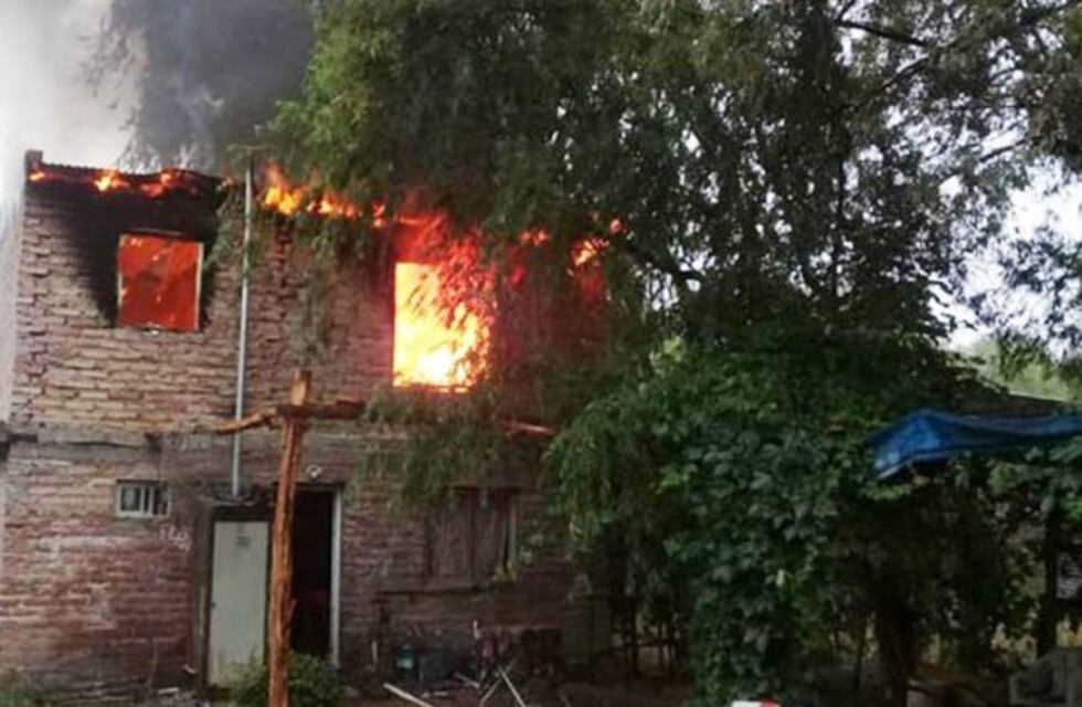Se produjo un incendio en una vivienda particular de la localidad de La Adela