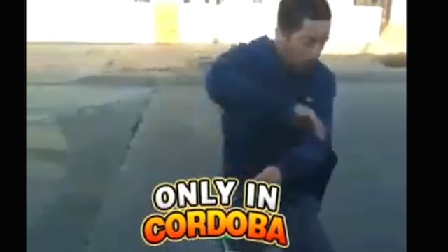 El cartero cordobés que cuartetea al lado de su bici\u002E