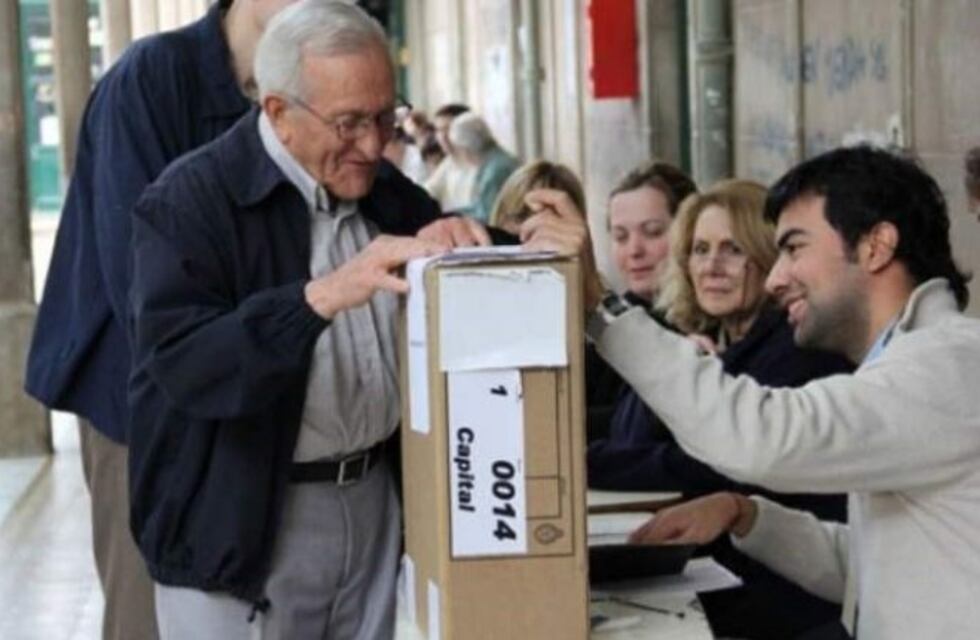 Más de 200 escuelas de San Juan no tendrán clases por las elecciones
