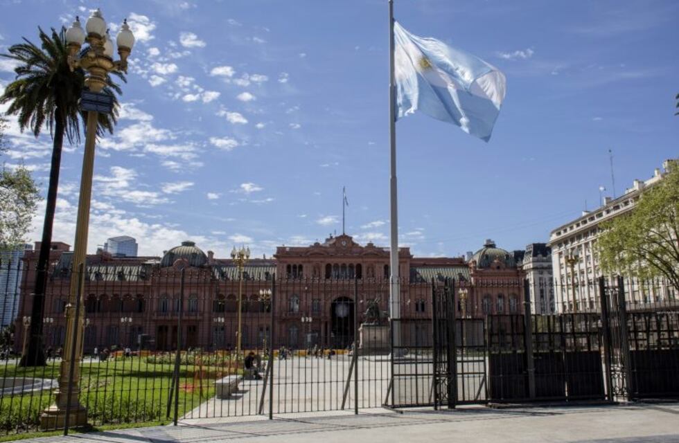 Las dudas sobre el futuro político tiñen de rojo a los mercados