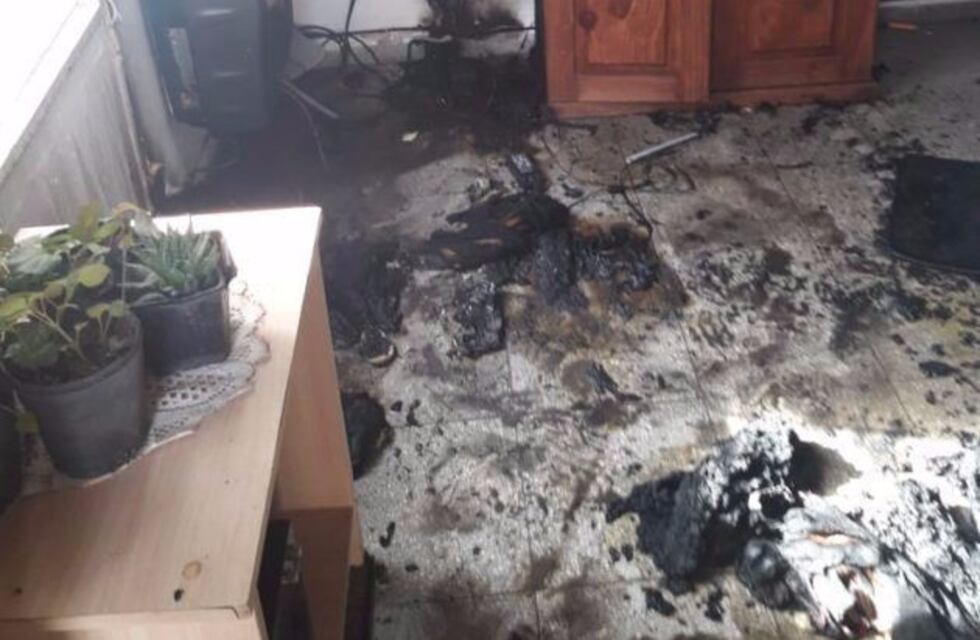 Una casa se prendió fuego en Juana Koslay