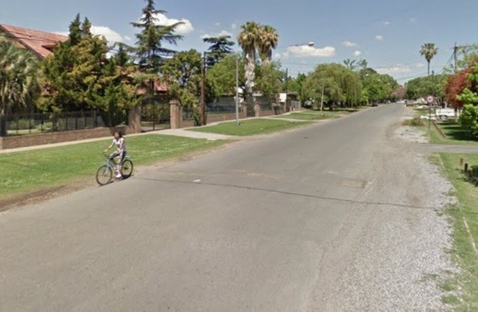 Otro asalto a taxista: falso pasajero lo abordó con un arma y le robó la recaudación