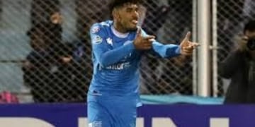 El uruguayo Balboa volvería a la titularidad si Lugo no se recupera\u002E Y cambia el esquema del Celeste\u002E