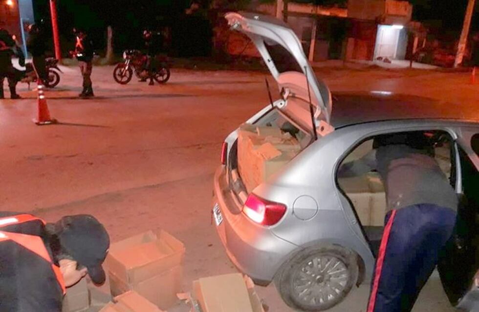 Secuestran mercadería de contrabando en la avenida Maradona del Circuito Cinco