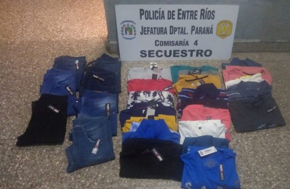 Rotura de vidrio y robo en local comercial