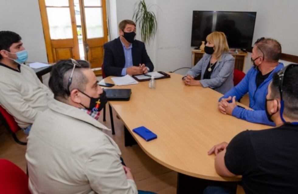Intendente recibió a Iglesias Cristianas para estudiar reapertura de Templos