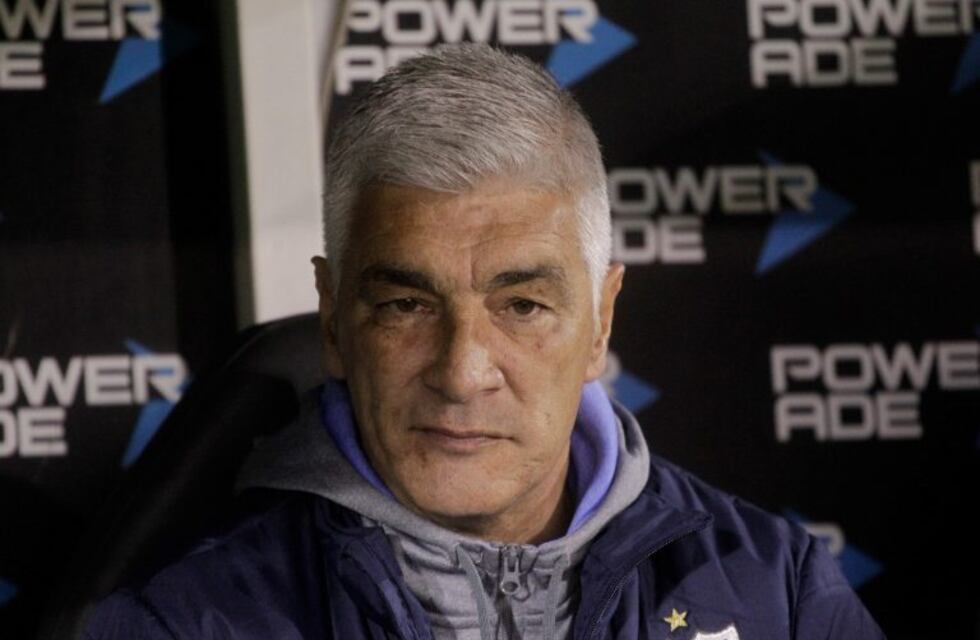 Los directivos de Newell's eligieron a Omar De Felippe como nuevo director técnico