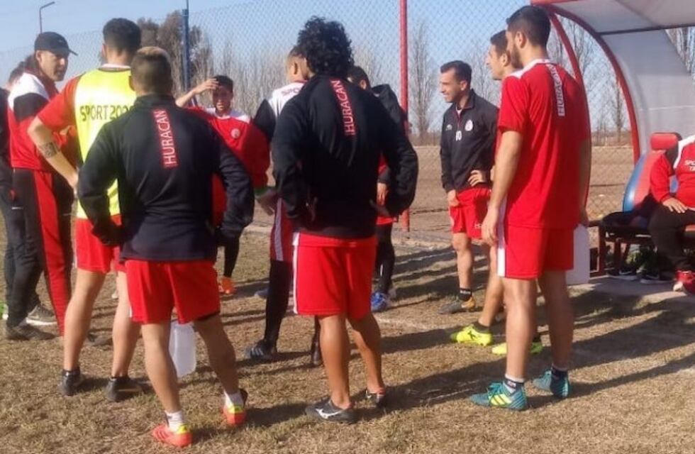 Federal A: Huracán Las Heras visita a Estudiantes de Río Cuarto