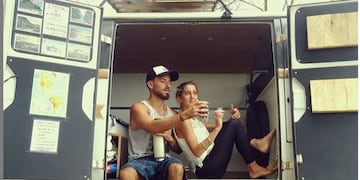 Lucho y Belén planean llegar hasta Alaska a bordo de su camioneta
