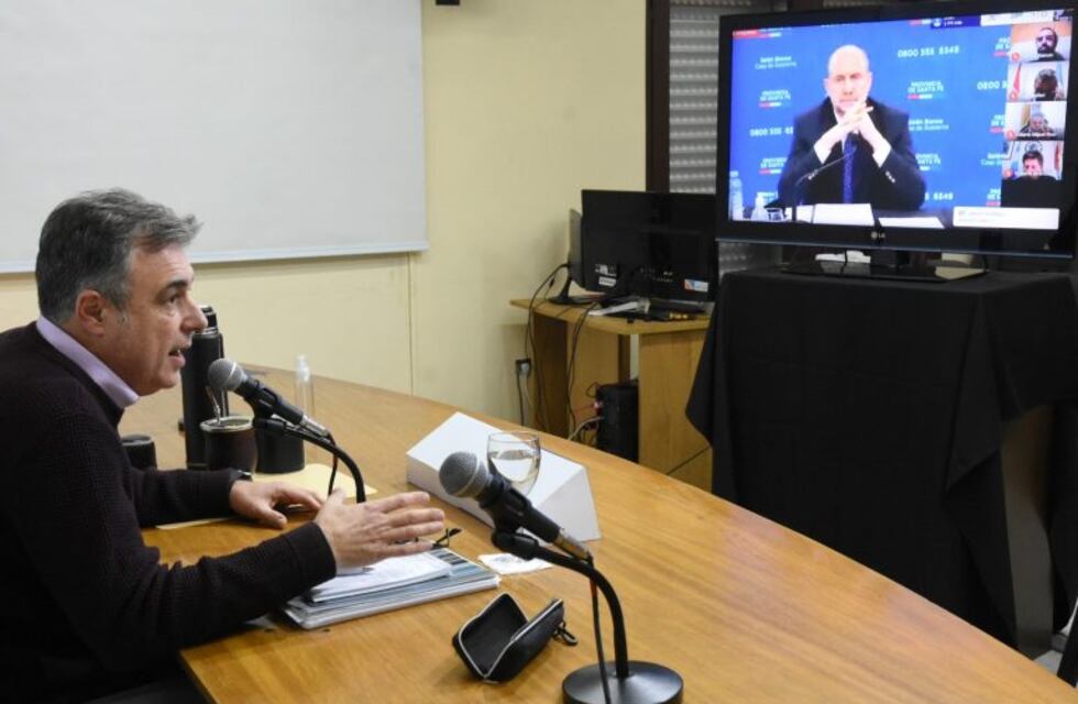 Videoconferencia de Omar Perotti e intendentes para articular sobre las nuevas habilitaciones