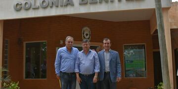 El gobernador Domingo Peppo junto al nuevo intendente de Colonia Benitez\u002E