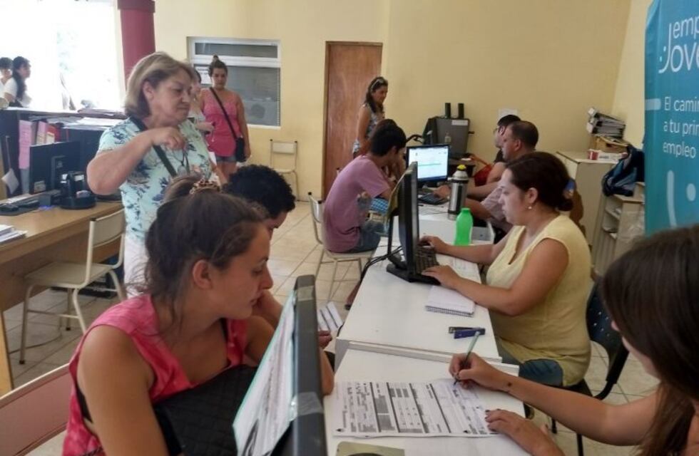 Jóvenes de entre 18 a 24 años participarán de postulaciones laborales