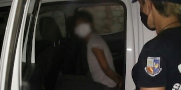 Traslado a la carcel acusada de robo agravado en Potrero de los Funes