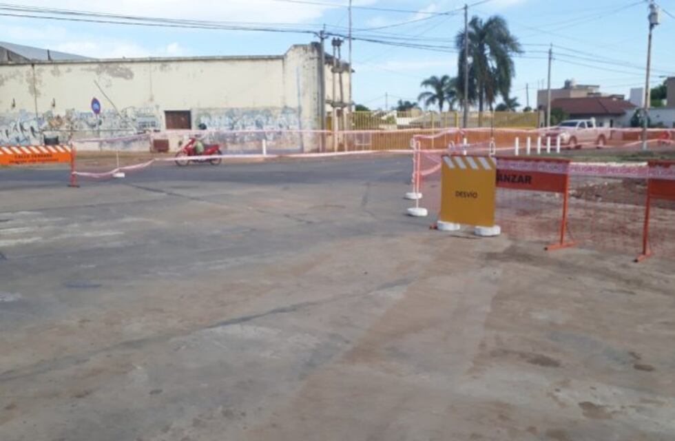Siguen los desvíos por la obra de la rotonda en Bv. Irigoyen