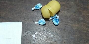 La droga fue encontrada entre las pertenencias del detenido\u002E