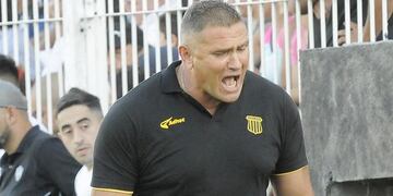 Sialle dijo que quedaron con bronca por no poder ganar el clásico\u002E