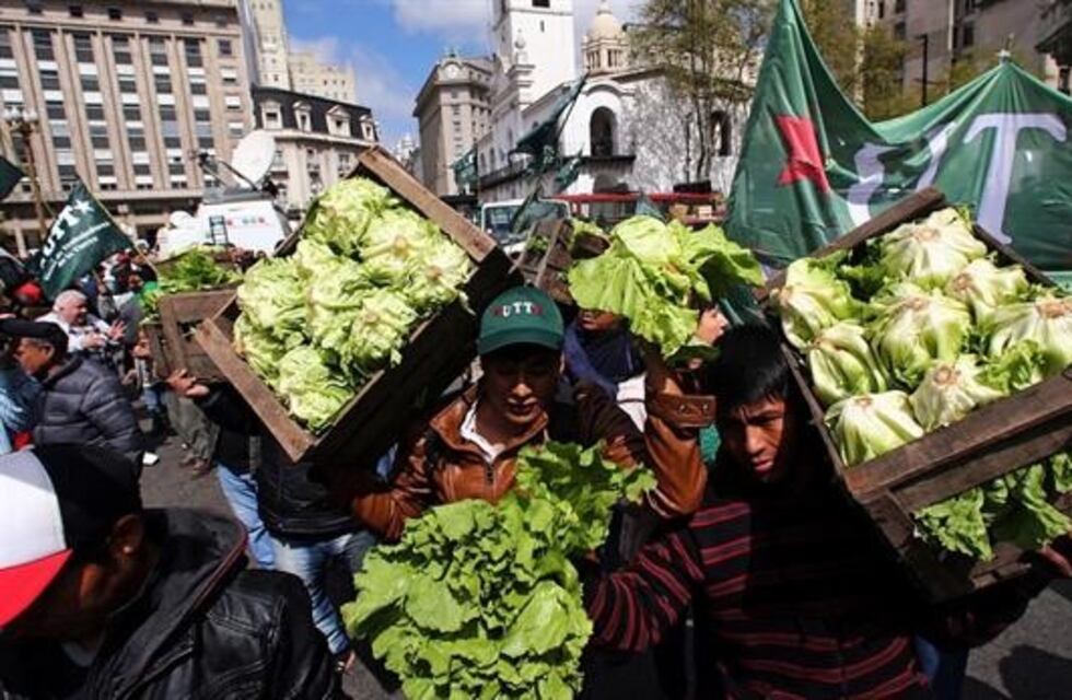 “Verdurazo” en el Obelisco: el “otro campo” reclamó un acceso más igualitario a los alimentos