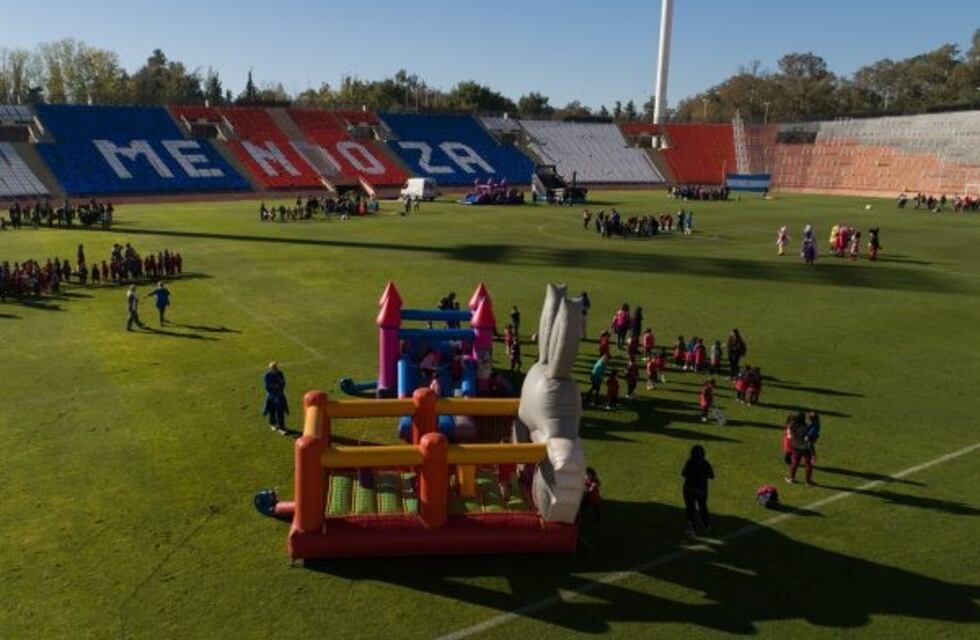 El Estadio Malvinas Argentinas cumplió 40 años