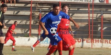 Avellaneda en su partido contra Independiente\u002E (Foto: Pasión por el ascenso)