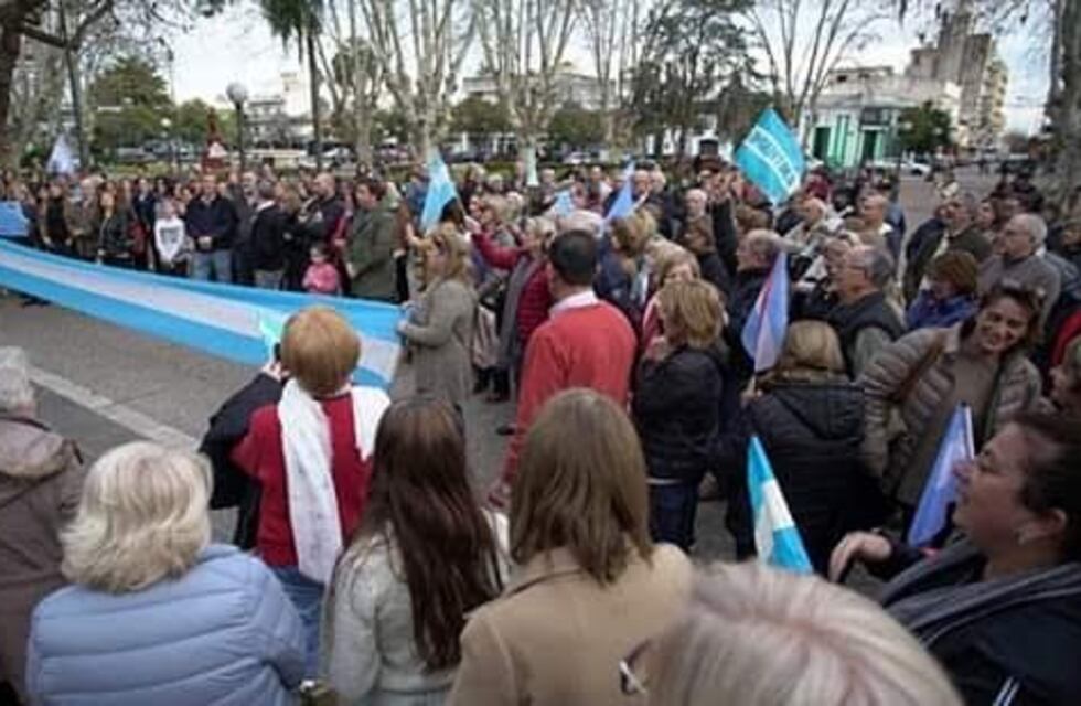 Los entrerrianos también se concentraron para apoyar al gobierno nacional