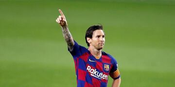 GRAF2054\u002E BARCELONA, 16/06/2020\u002E- El delantero argentino del FC Barcelona, Leo Messi, celebra el segundo gol del equipo blaugrana durante el encuentro correspondiente a la jornada 29 de primera división que disputan esta noche frente al CD Leganés en el estadio del Camp Nou, en Barcelona\u002E EFE/Alberto Estévez\u002E