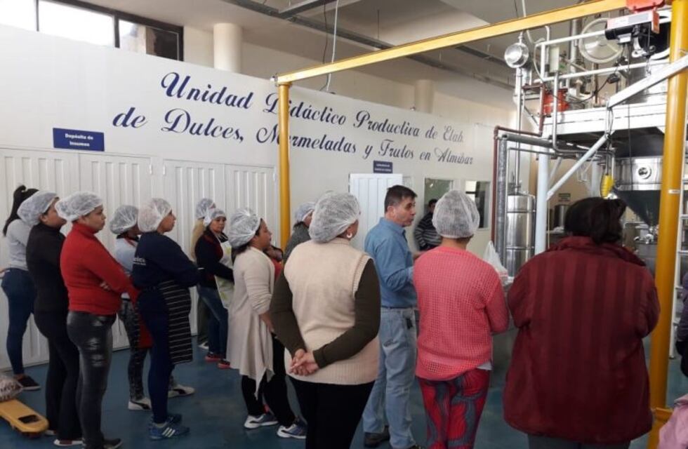 Las alumnas de la Casa Pachakusi visitaron la UNLaR