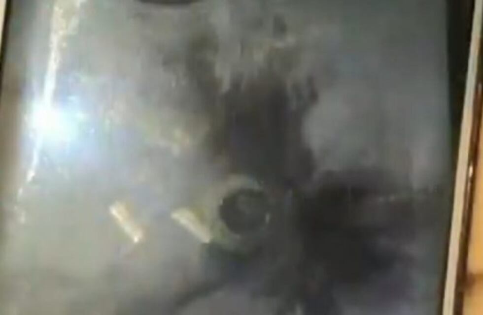 Cayó un rayo sobre un avión de Aerolíneas Argentinas y cancelaron el vuelo