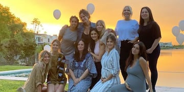 Zaira Nara fue sorprendida por sus amigas con una emotiva despedida