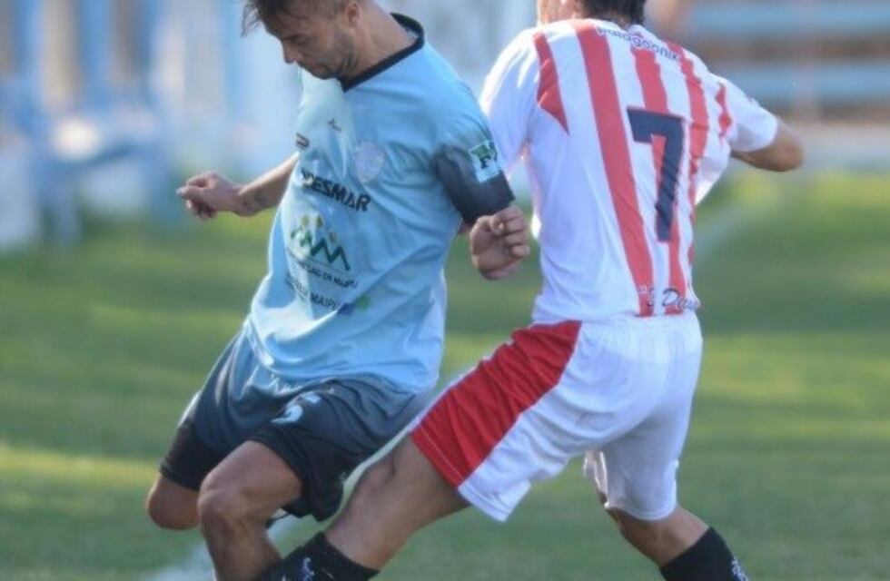 Federal "A": el Celeste tuvo su mañana feliz y sigue con vida