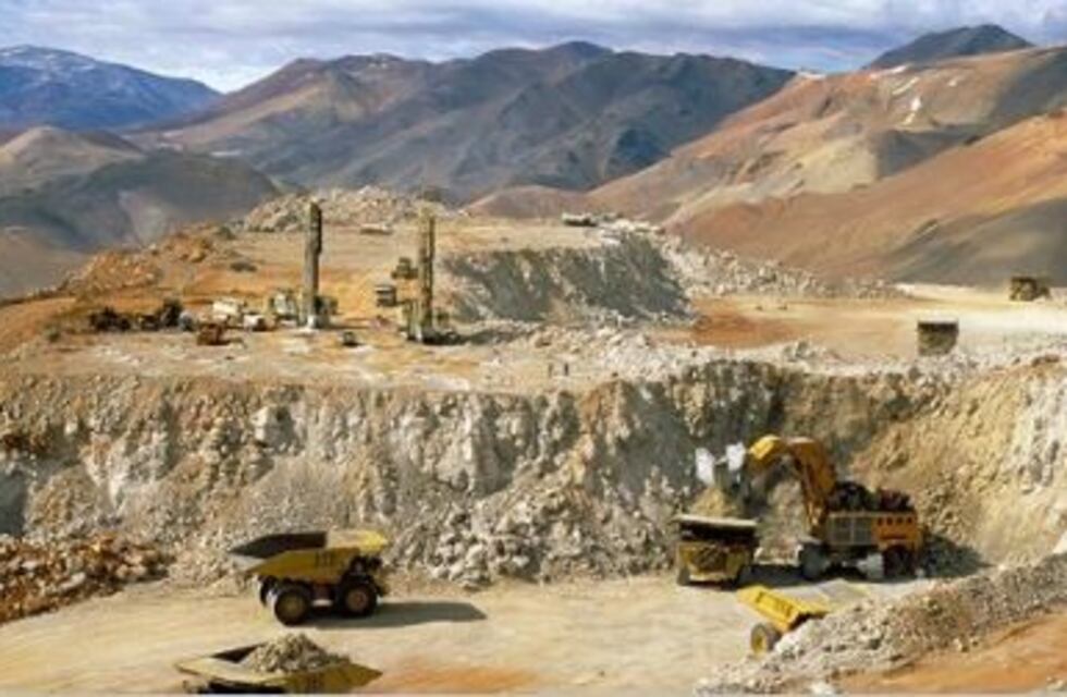 La Barrick Gold informó sobre un nuevo derrame en la mina Veladero