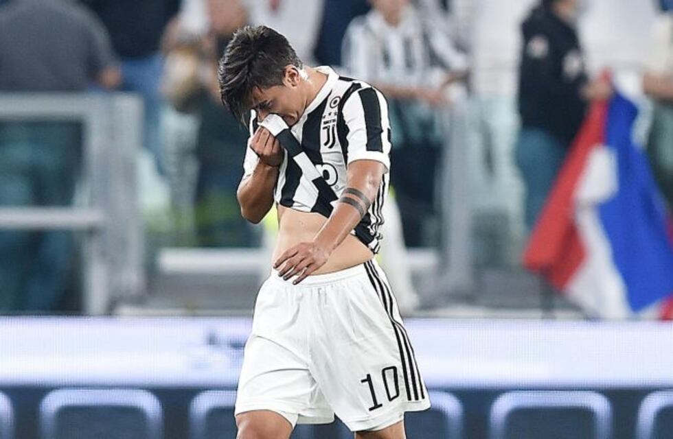 Paulo Dybala falló un penal y Juventus perdió 2-1 con Lazio
