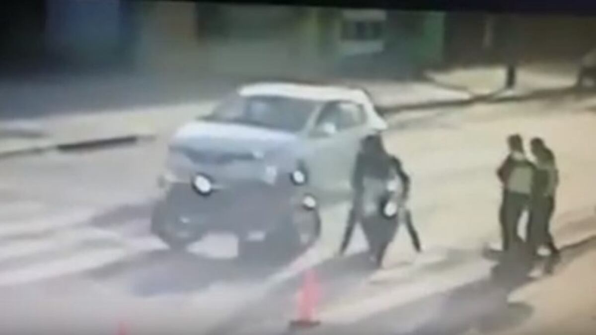 El momento del choque en pleno operativo\u002E (Captura)