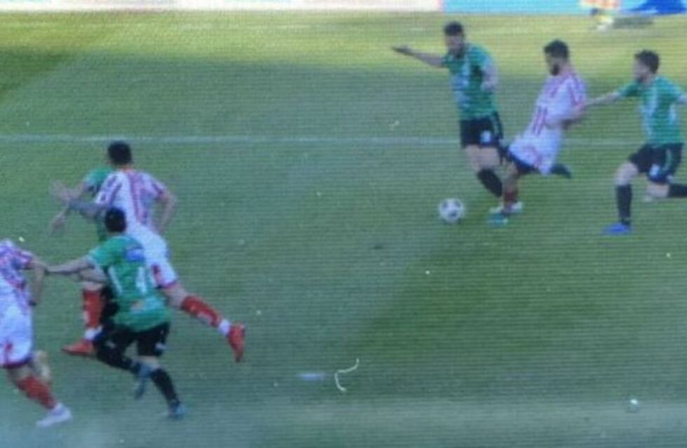 El gol que le anularon a Instituto, cuando Vegetti volvía a festejar