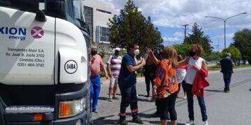 Una camioneta arremetió sobre la manifestación de jubilados y policías retirados