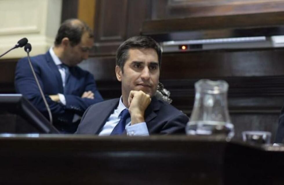 Denunciaron por acoso sexual al presidente de la Legislatura bonaerense