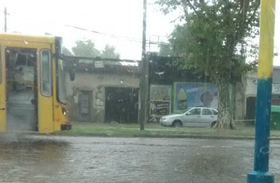 Continúa la advertencia de mal tiempo para este viernes, pero mejora el fin de semana