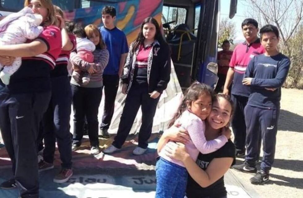 Campaña solidaria para festejar el día del niño en una escuela de Sumalao