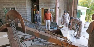 Gómez y Capitanich corroboraron las tareas de restauración que hace la Fundación Urunday\u002E (Prensa Municipio de Resistencia)