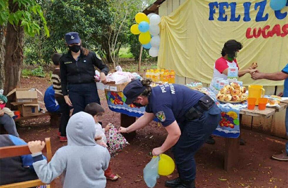 Wanda: niños del barrio Puerto celebraron su día