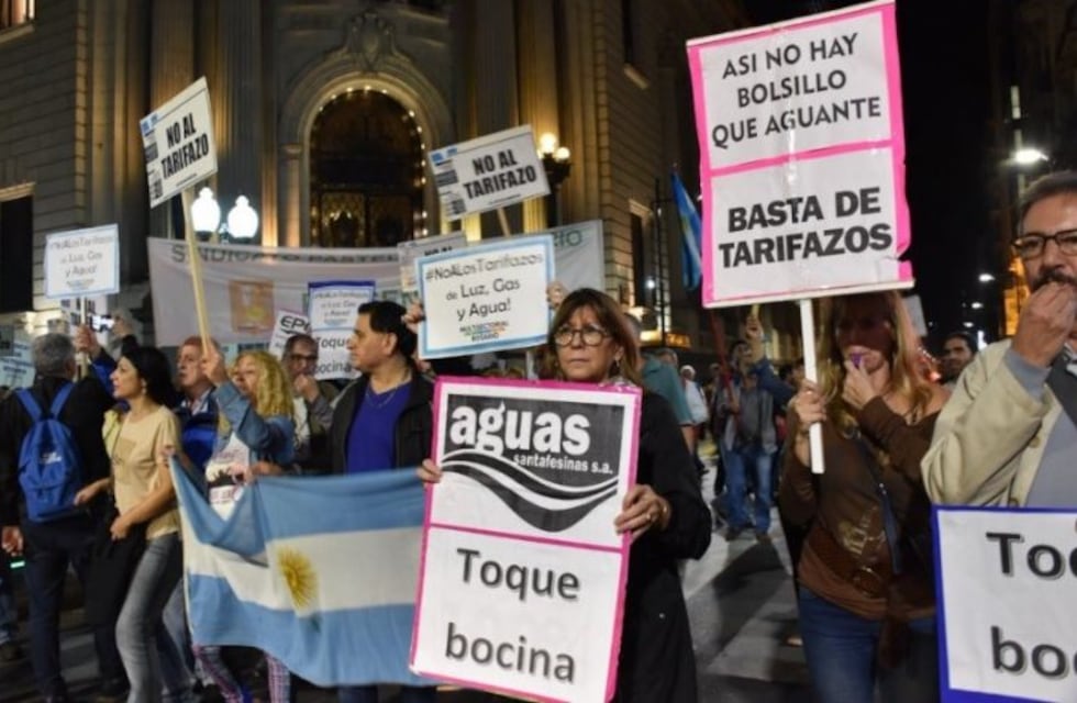 Convocan a una marcha de antorchas contra los tarifazos en Rosario