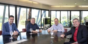 Gustavo Benedetti junto al gobernador Juan Schiaretti, Juan Massei y Manuel Calvo
