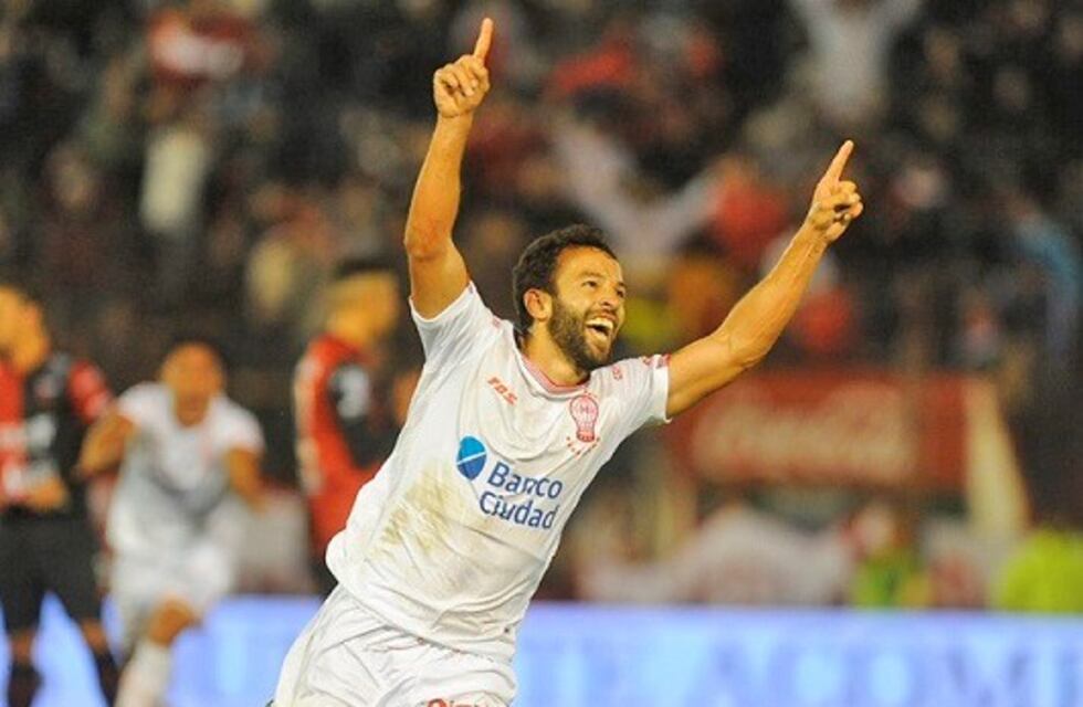 Central finalmente acordó con  Huracán la compra de Lucas Gamba