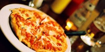 Pizza con cerveza\u002E